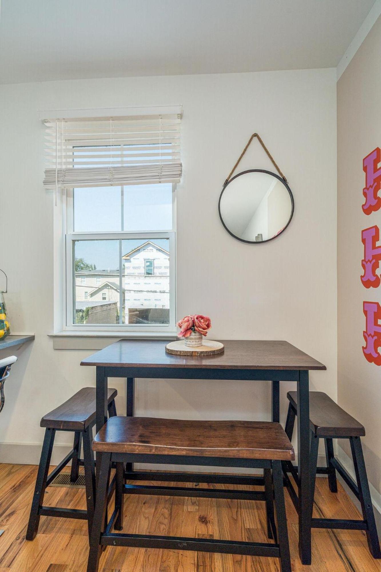 - 4908 Delaware Ave Unit G Holiday home